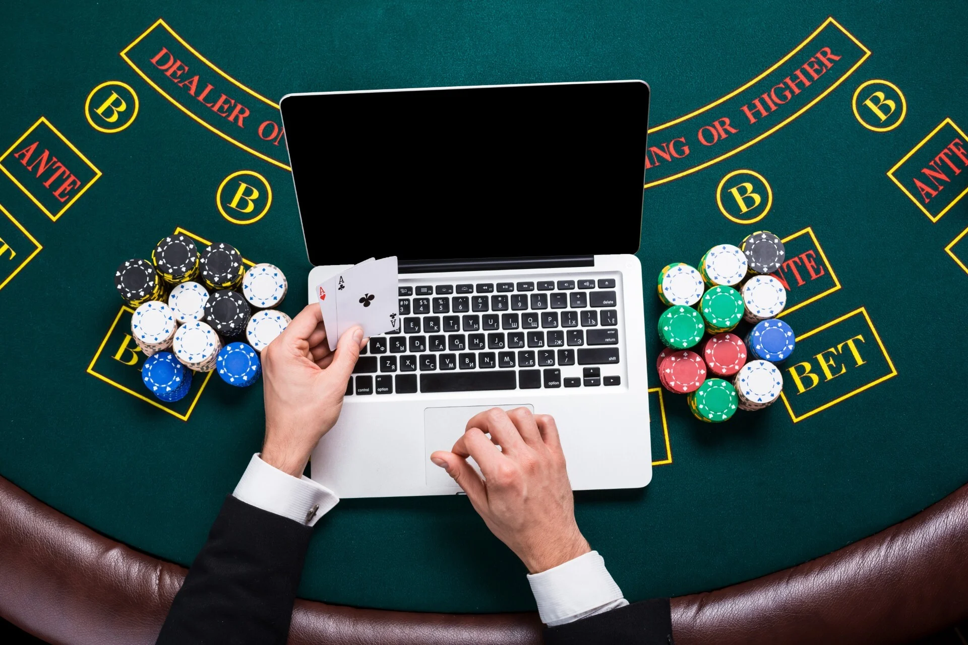 Comparación entre casinos online y presenciales